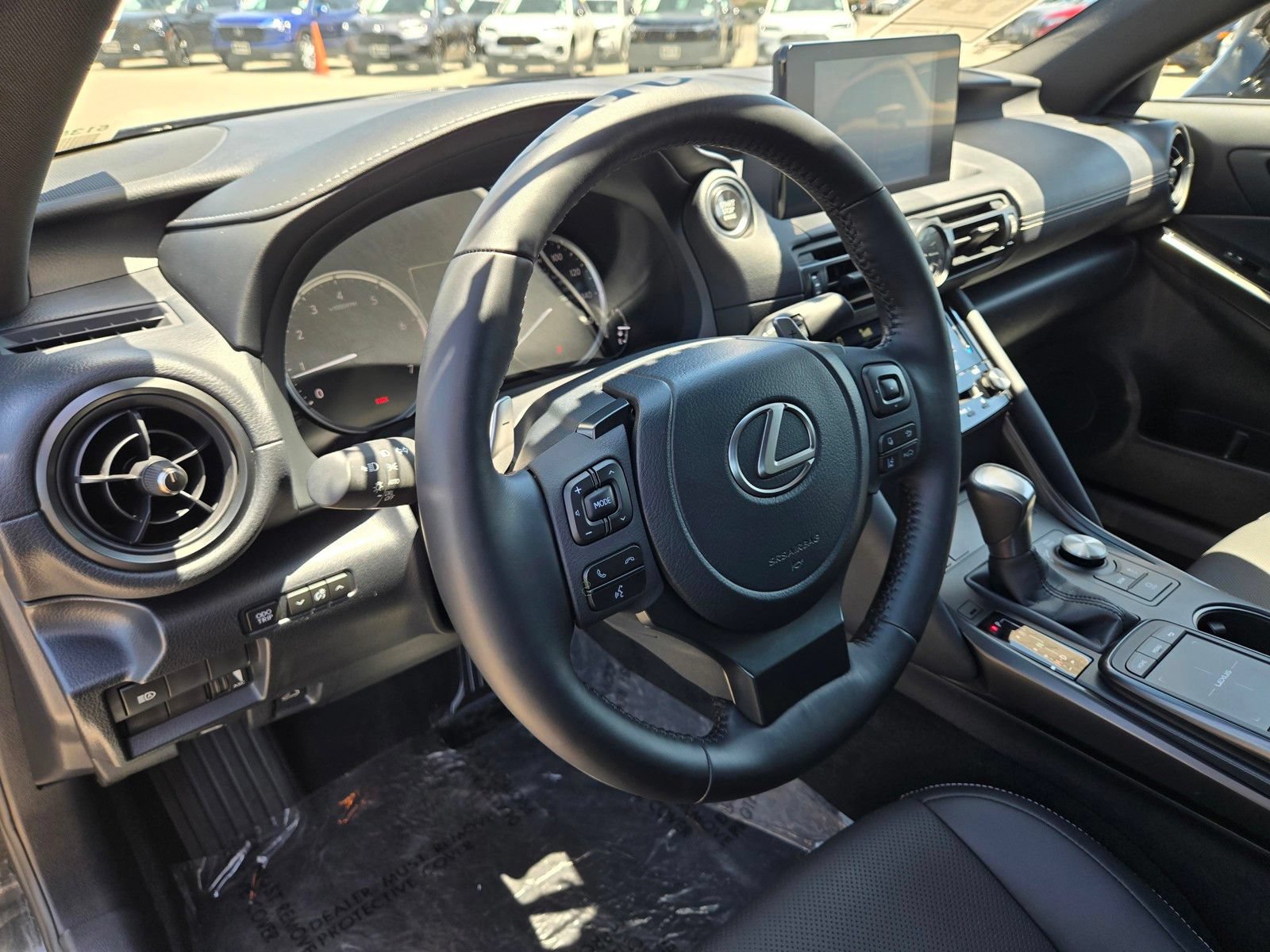 Used 2025 Lexus IS 300 F Sport RWD image 12