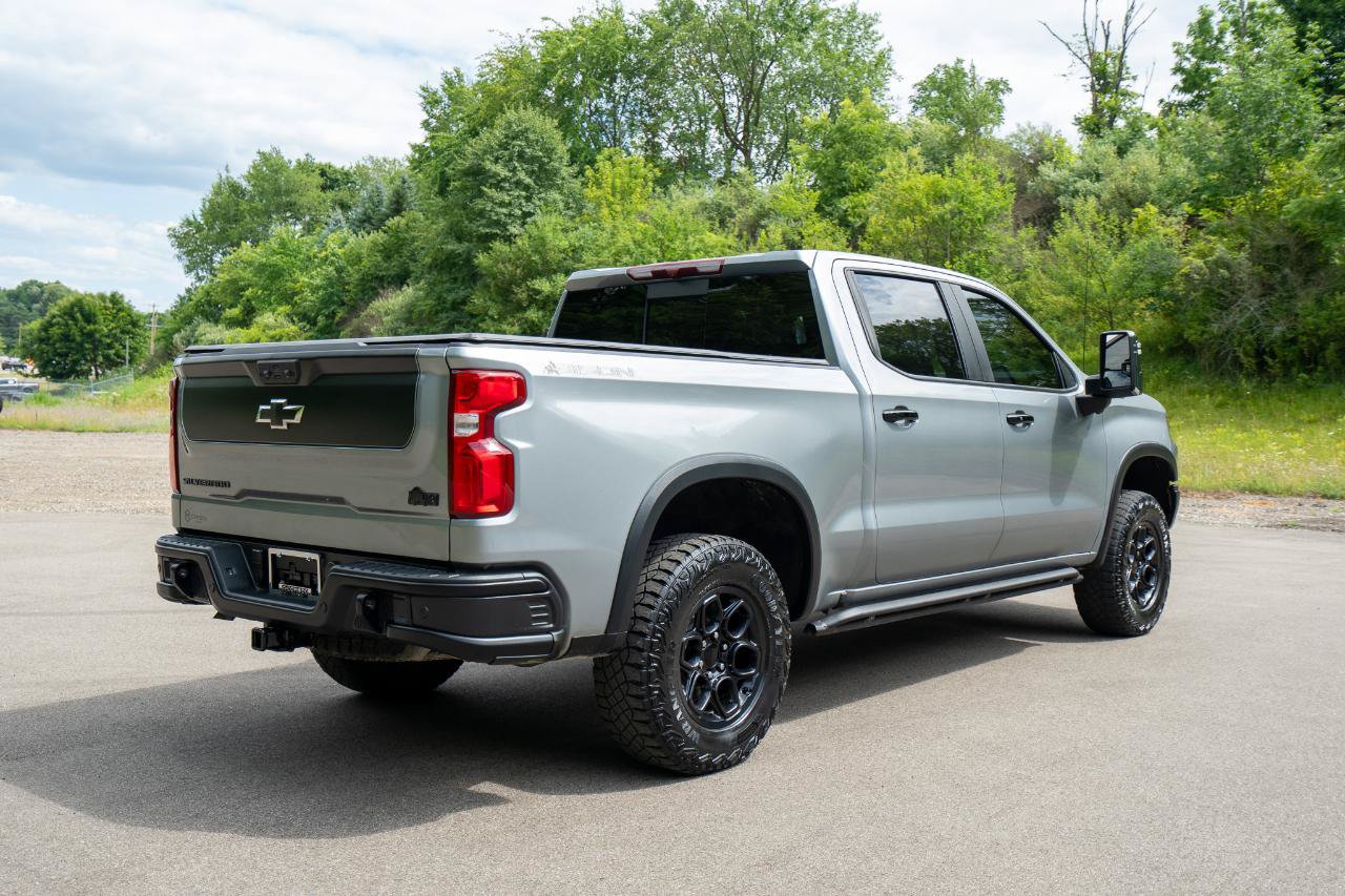Used 2024 Chevrolet Silverado 1500 ZR2 w/ ZR2 Bison Edition AWD/4WD image 3