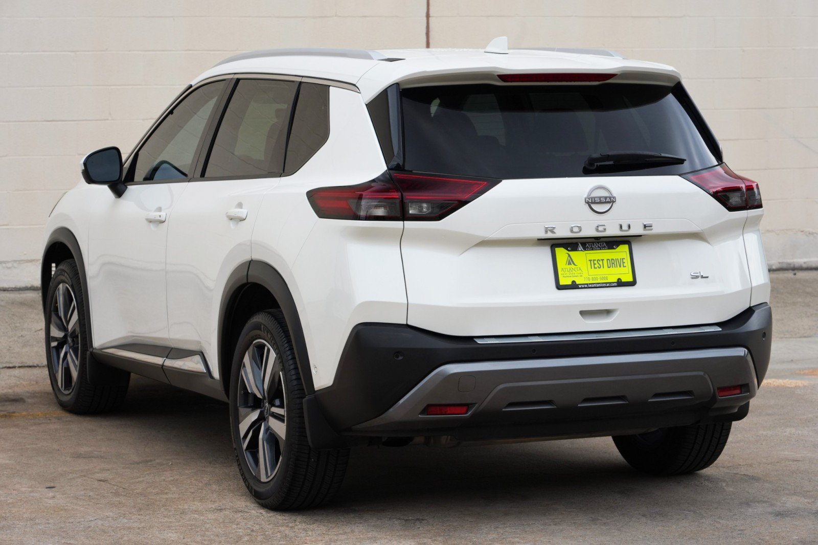 Used 2023 Nissan Rogue SL w/ SL Premium Package FWD image 48