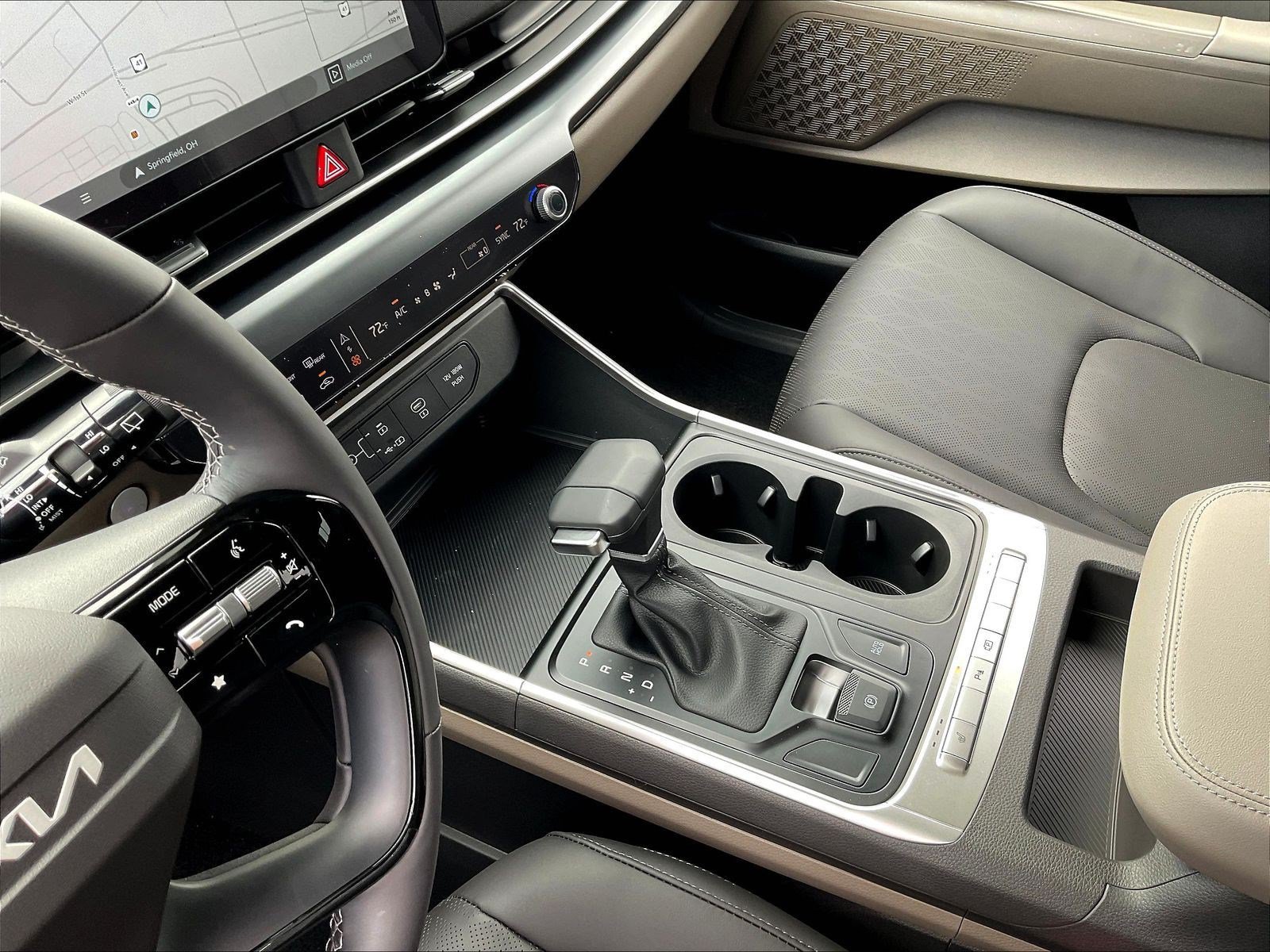 New 2027 Kia Carnival FWD image 12