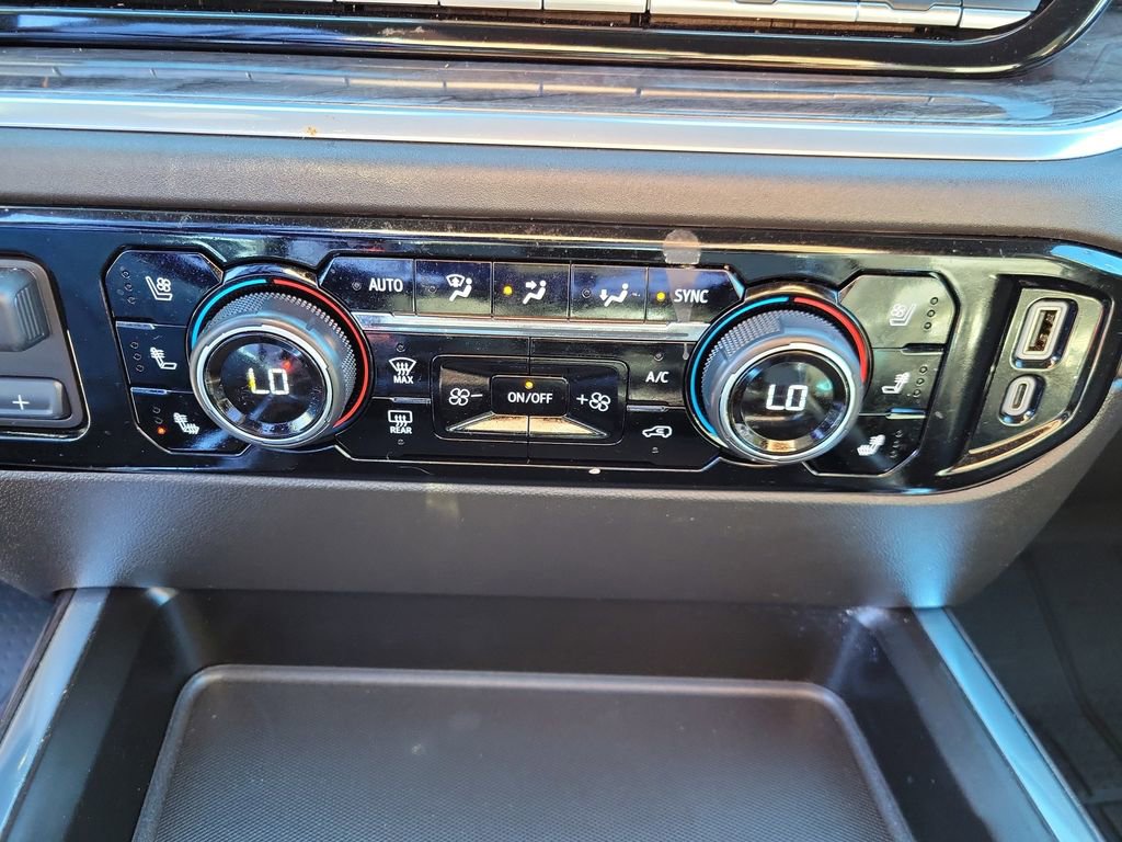 Certified 2025 Chevrolet Silverado 2500 LTZ w/ LTZ Convenience Package image 39