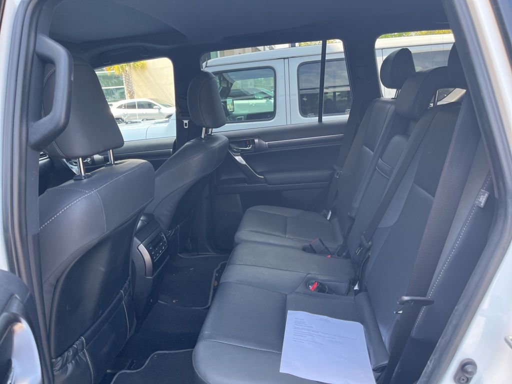 Used 2022 Lexus GX 460 w/ Black Line Special Edition AWD/4WD image 4