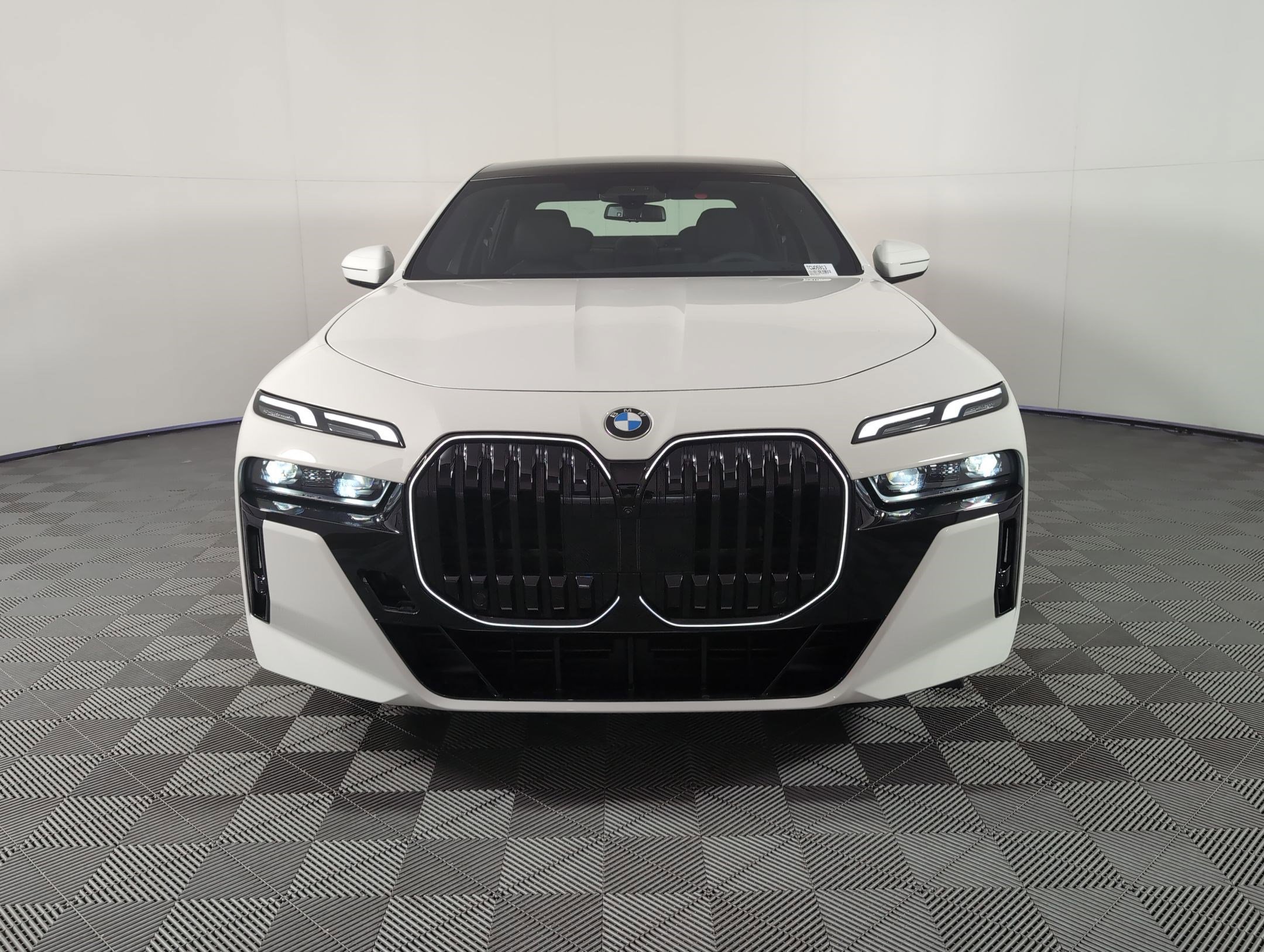 New 2026 BMW 740i image 5