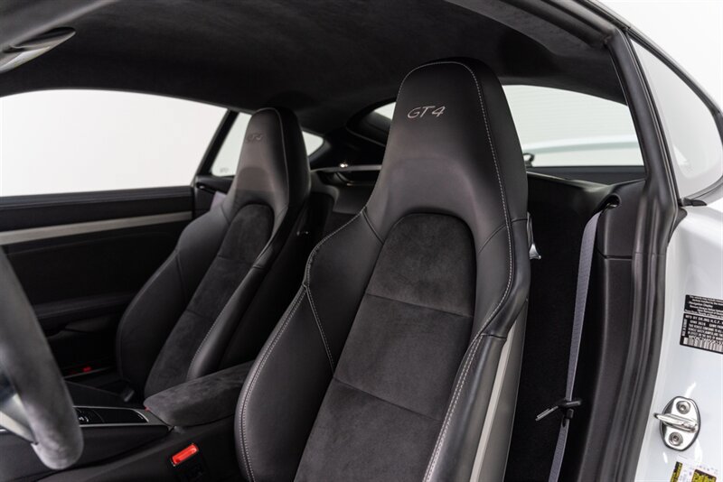 Used 2016 Porsche Cayman GT4 RWD image 41