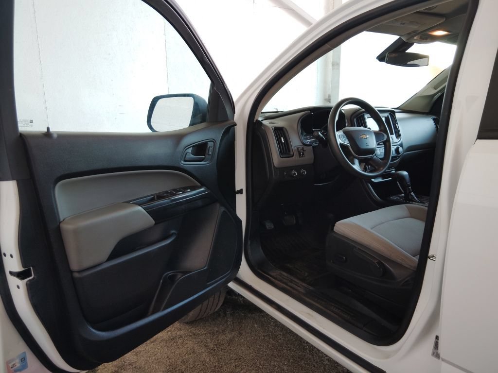 Used 2018 Chevrolet Colorado W/T w/ WT Convenience Package AWD/4WD image 19