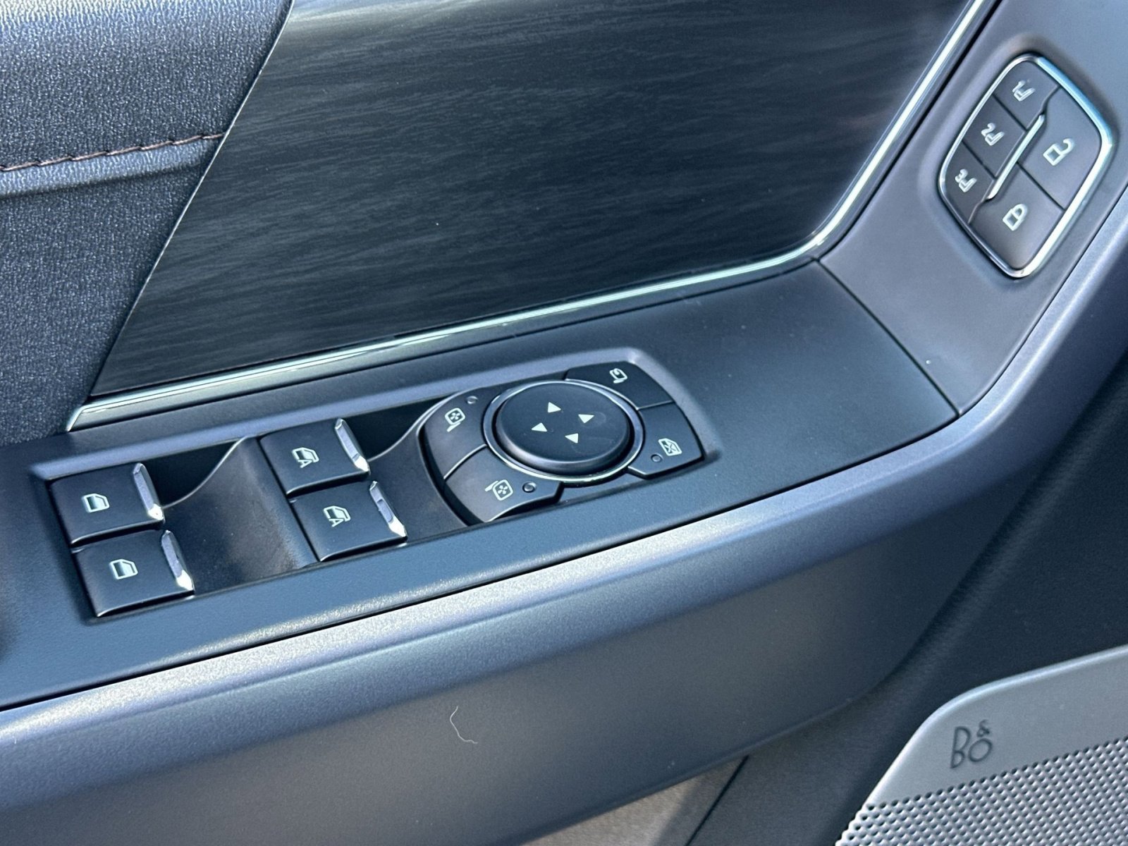 New 2025 Ford F150 Lightning Lariat image 16