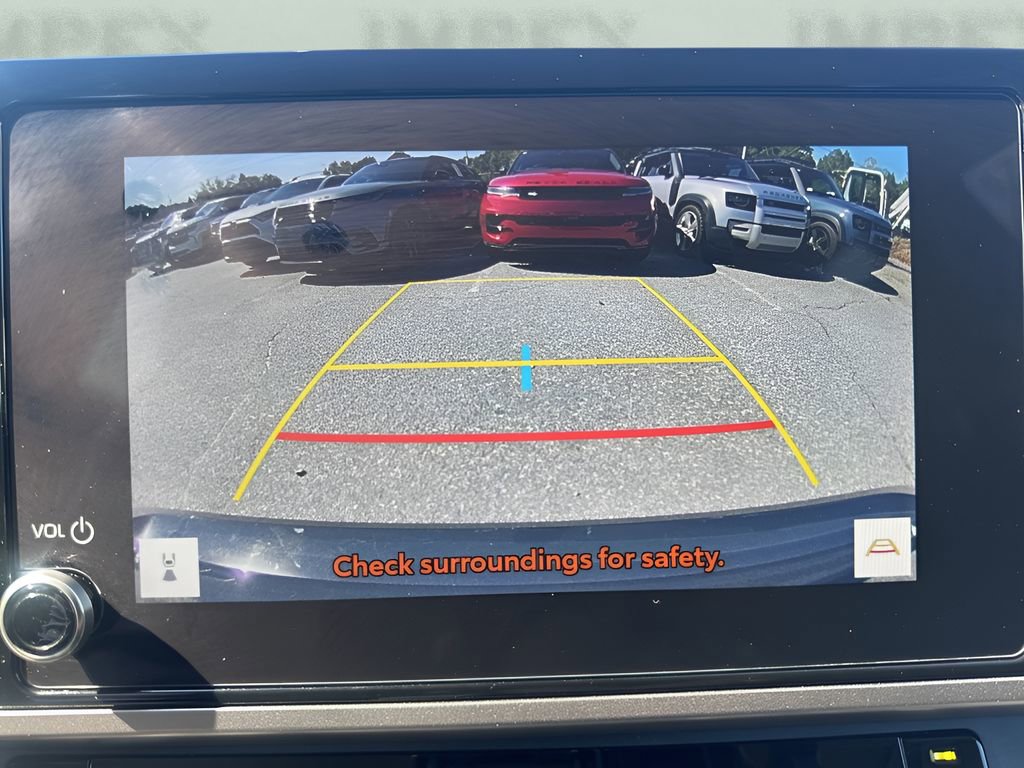 Used 2025 Toyota Camry LE image 18