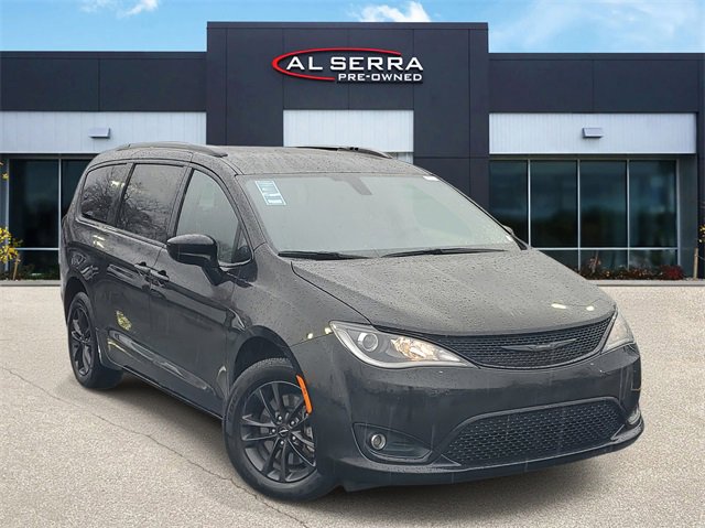 Certified 2020 Chrysler Pacifica Touring-L image 1
