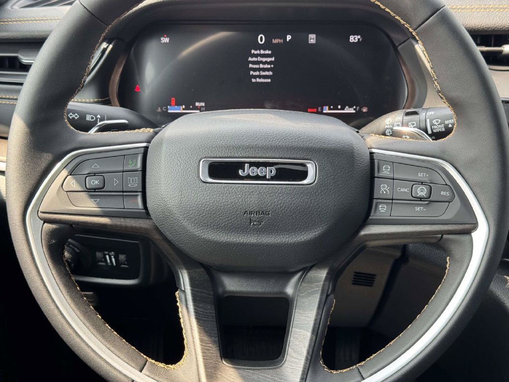 New 2026 Jeep Grand Cherokee Limited AWD/4WD image 18
