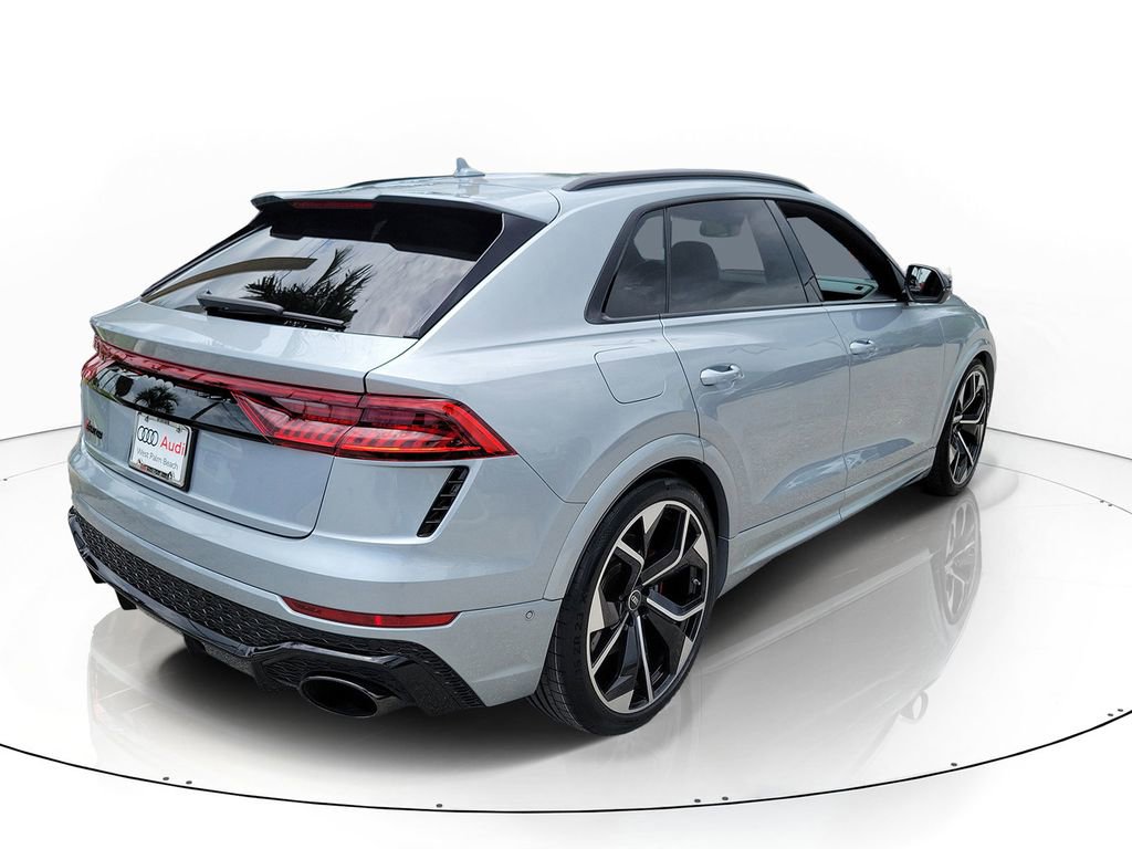Used 2024 Audi RS Q8 AWD/4WD image 4