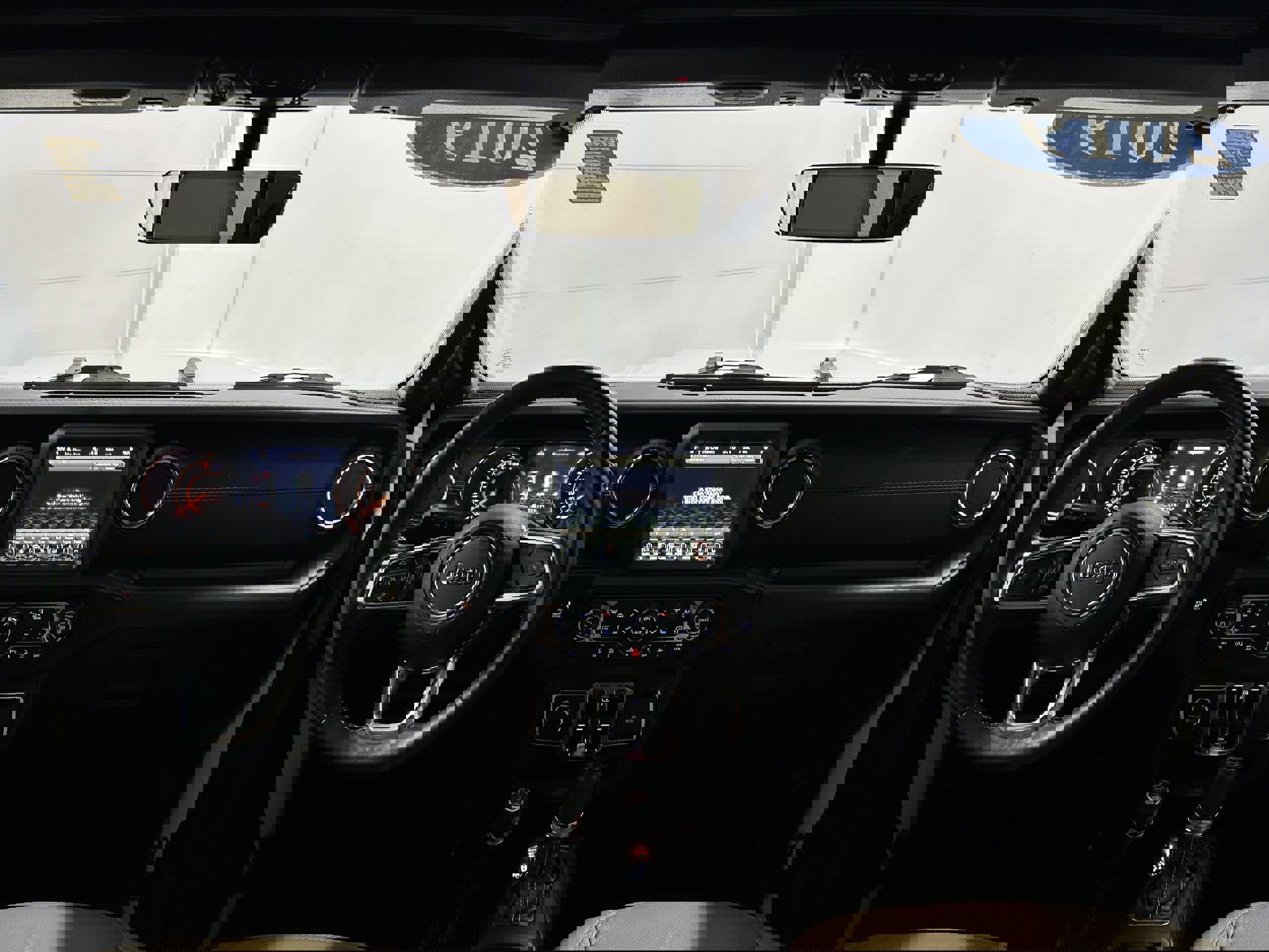 Used 2019 Jeep Wrangler Unlimited Sahara w/ Uconnect 4C Nav & Sound Group image 16