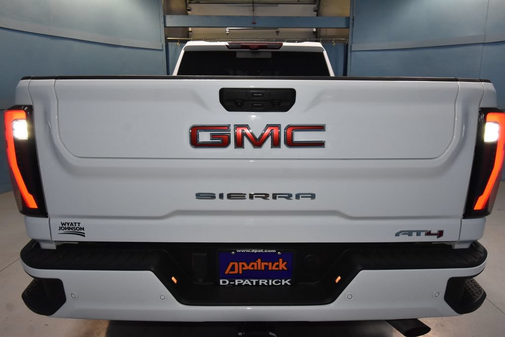 Used 2024 GMC Sierra 2500 AT4 w/ AT4 Premium Plus Package AWD/4WD image 27