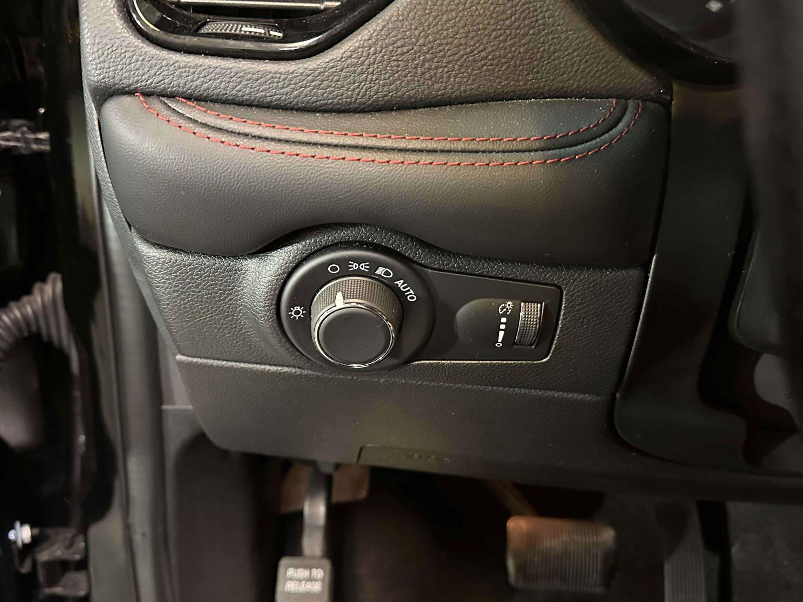 Used 2024 Dodge Durango GT image 20