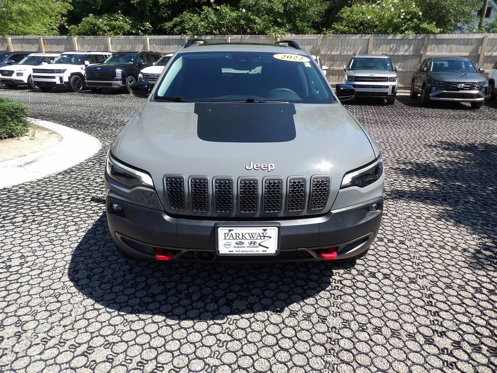 Used 2022 Jeep Cherokee Trailhawk w/ Sun, Sound & Nav Group AWD/4WD video 2