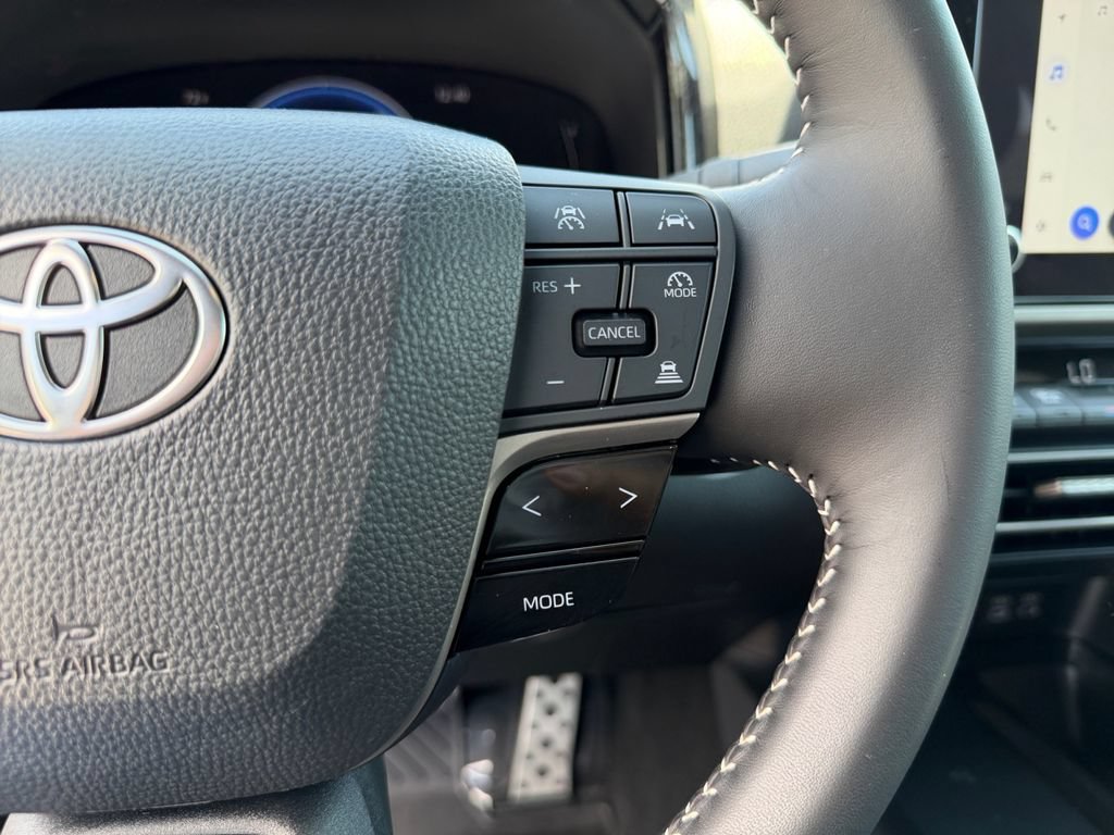 Used 2026 Toyota Camry SE FWD image 20