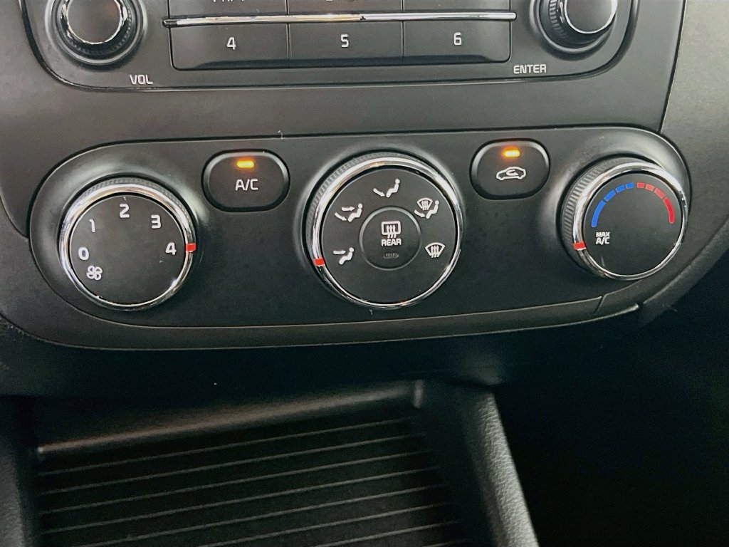 Used 2016 Kia Forte LX FWD image 14