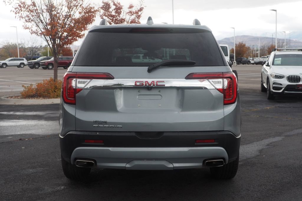 Used 2023 GMC Acadia SLT image 6
