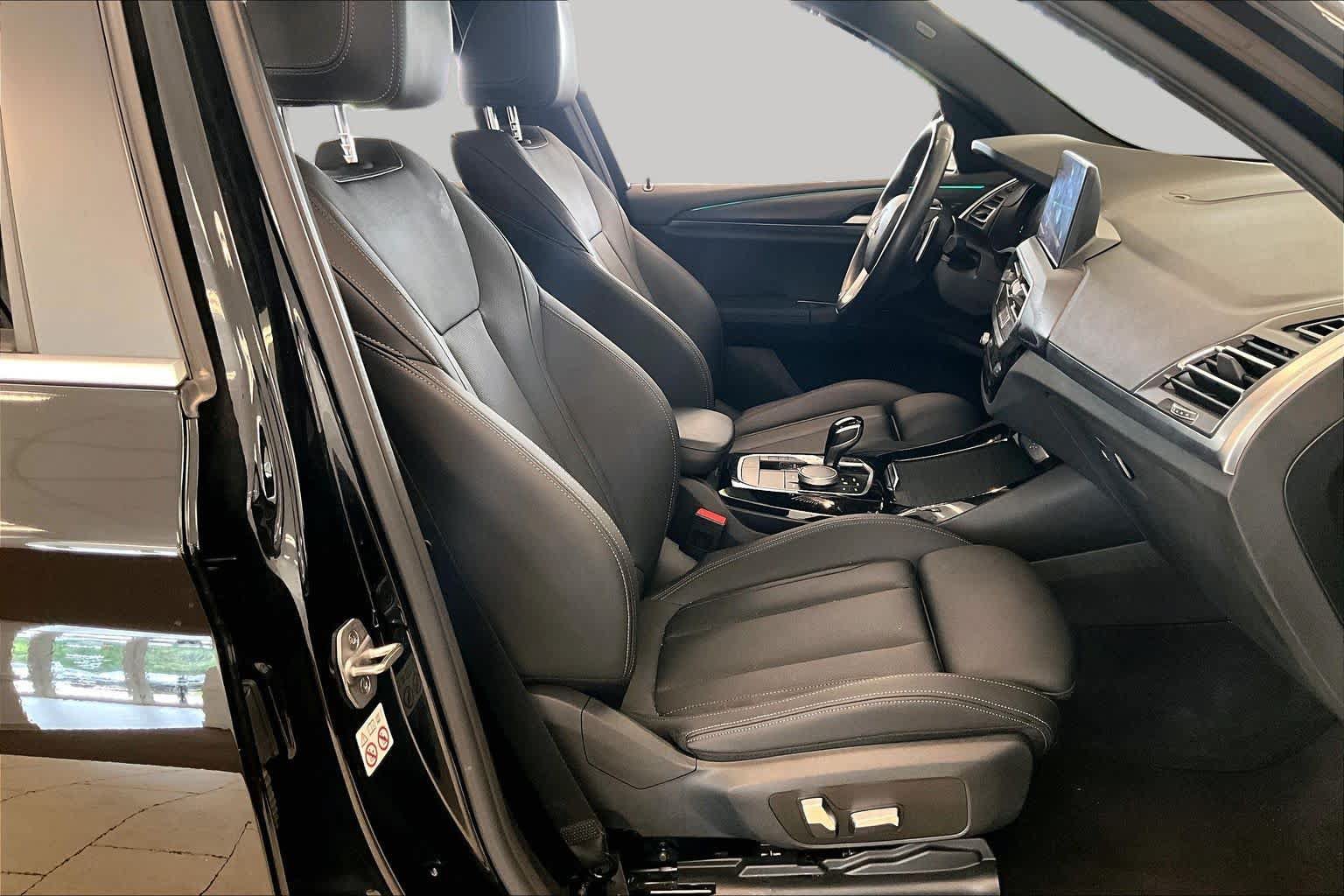 Used 2023 BMW X3 sDrive30i w/ Premium Package w/ZPA RWD image 8