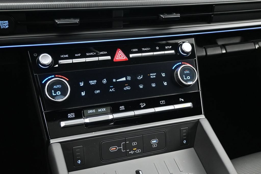 New 2026 Hyundai Santa Fe Calligraphy AWD/4WD image 17