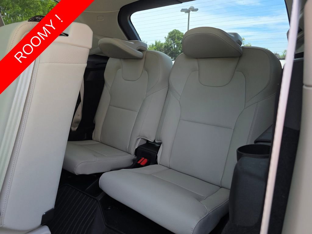 Used 2023 Volvo XC90 B6 Core w/ Protection Package Premier AWD/4WD image 22