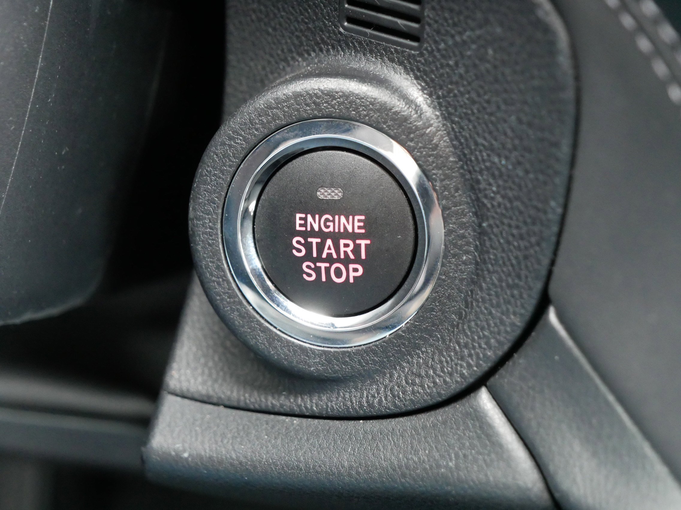 Certified 2025 Subaru Outback Limited image 29