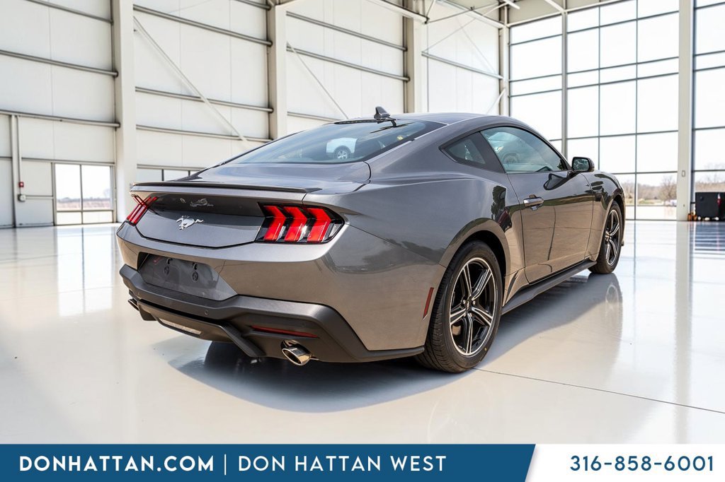 Used 2025 Ford Mustang Premium RWD image 23