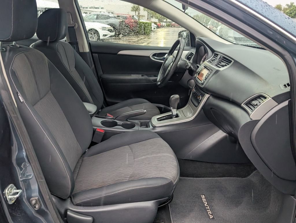 Used 2015 Nissan Sentra SV image 18