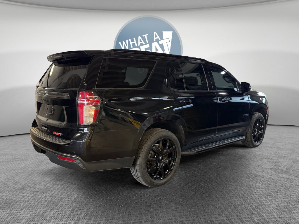 Used 2021 Chevrolet Tahoe RST w/ Luxury Package AWD/4WD image 3