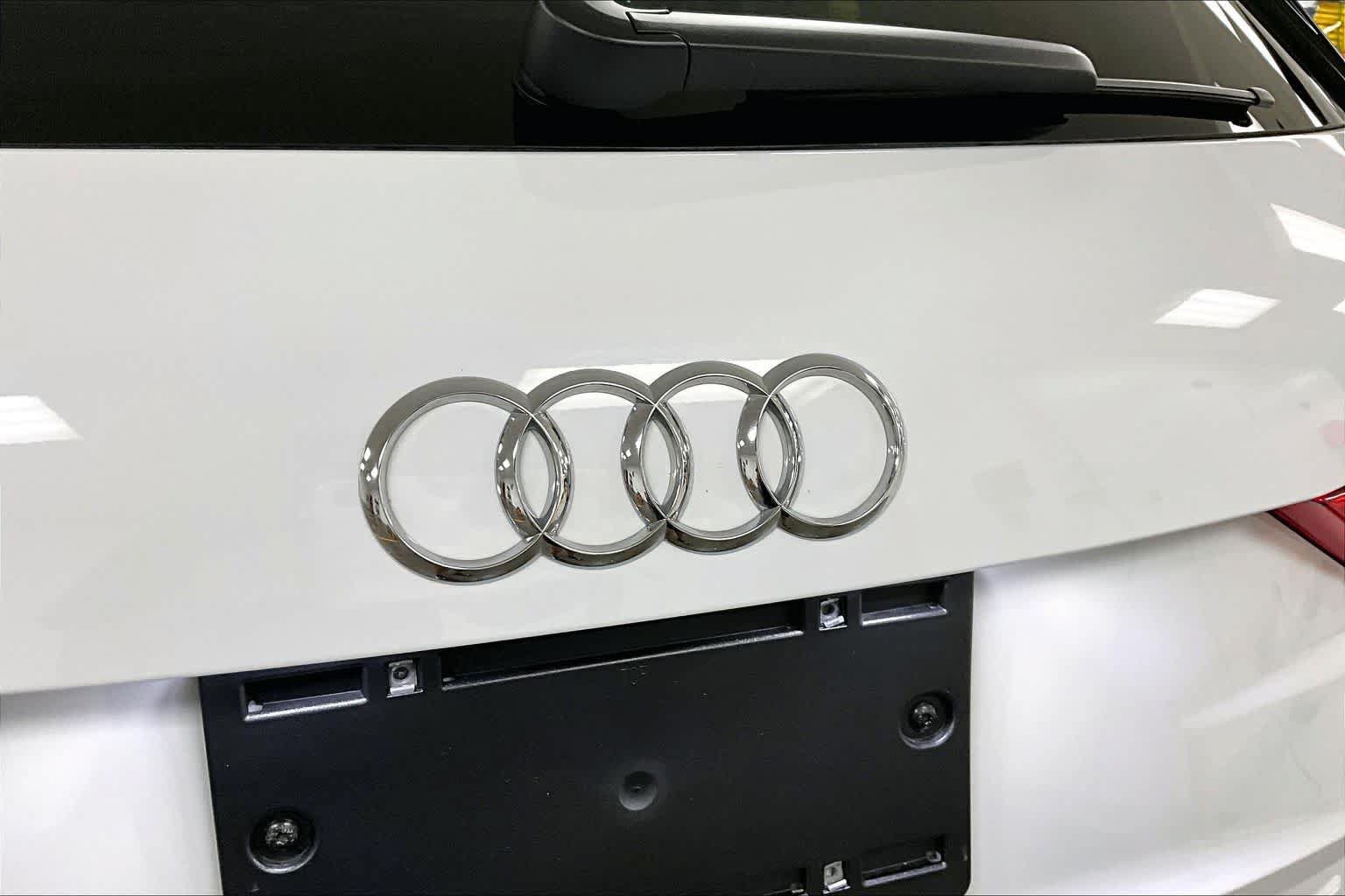 Used 2024 Audi Q3 2.0T Premium Plus AWD/4WD image 33