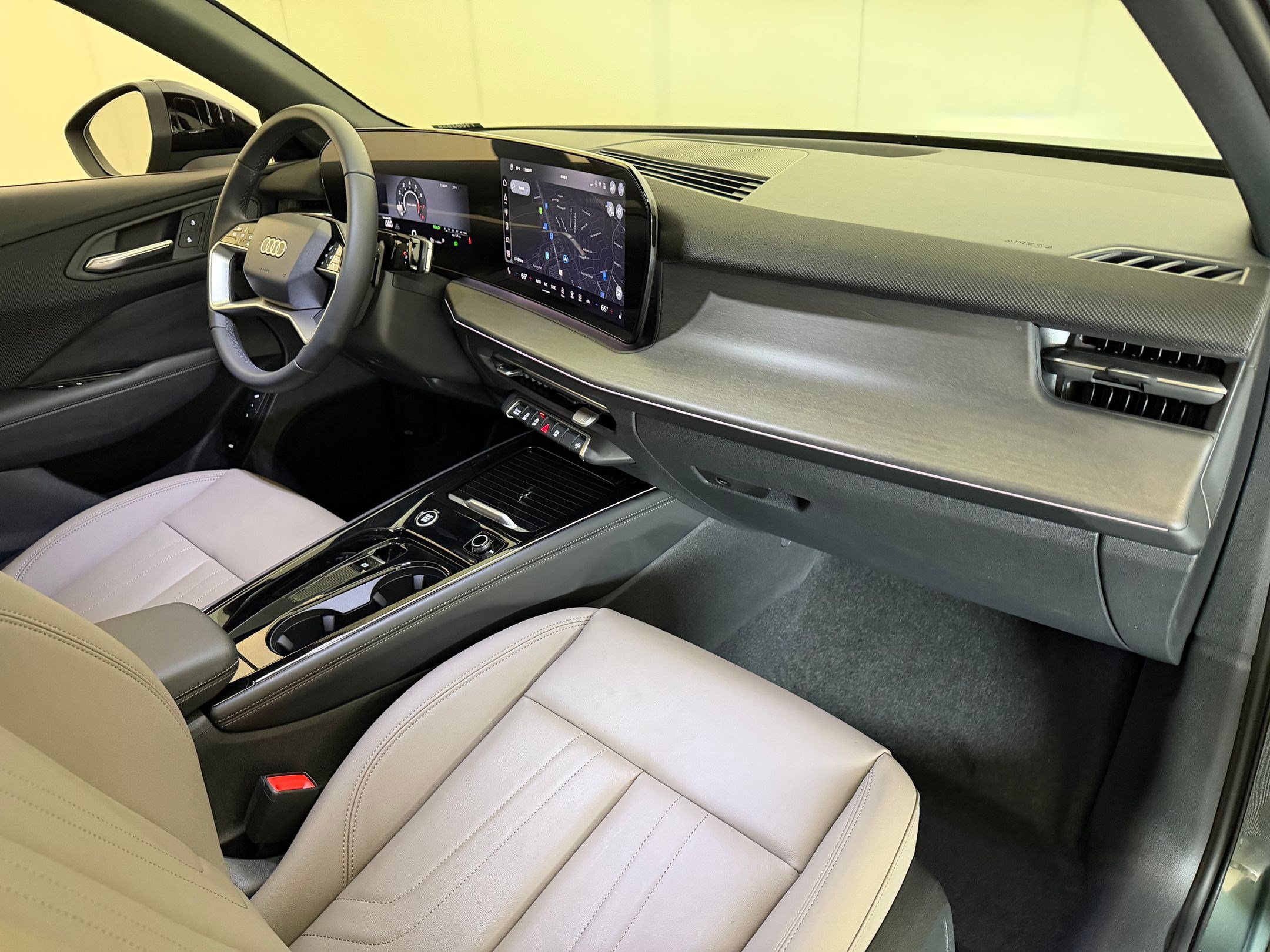 New 2026 Audi Q3 quattro 2.0T AWD/4WD image 32