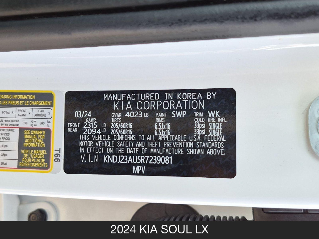 Used 2024 Kia Soul LX w/ LX Technology Package FWD image 24