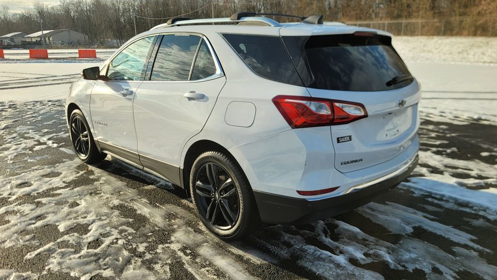 Used 2020 Chevrolet Equinox LT w/ Sport Edition image 9