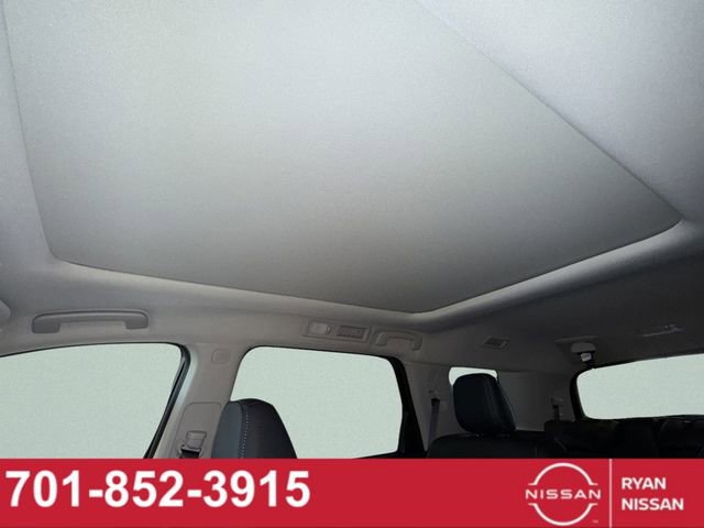 New 2026 Nissan Pathfinder Platinum image 40