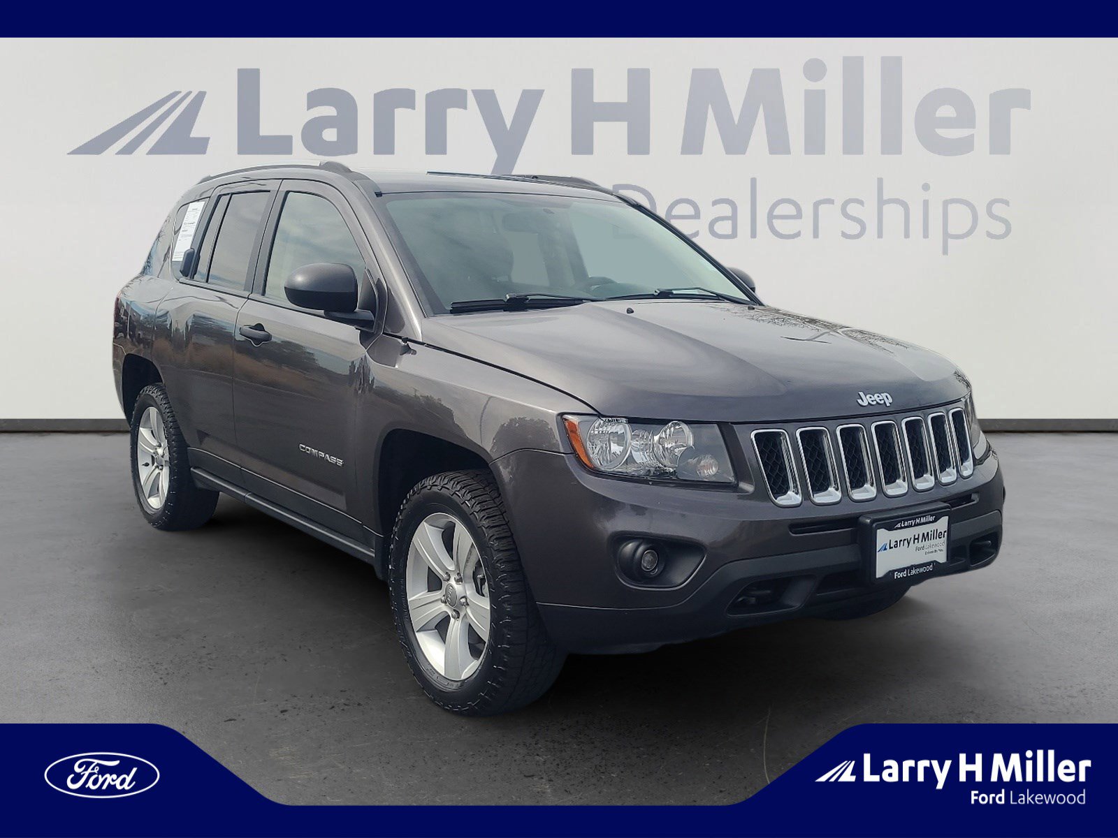 Used 2017 Jeep Compass Sport image 7