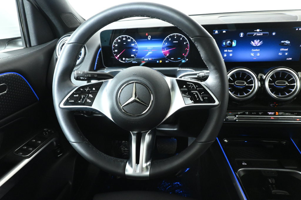 Certified 2026 Mercedes-Benz GLB 250 4MATIC image 18