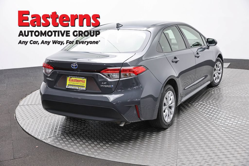 Used 2023 Toyota Corolla LE FWD image 5