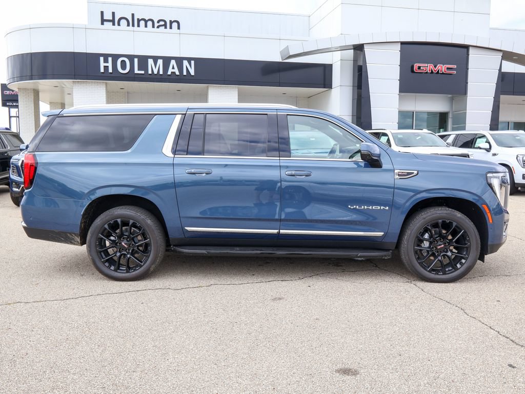 New 2026 GMC Yukon XL Elevation AWD/4WD image 2