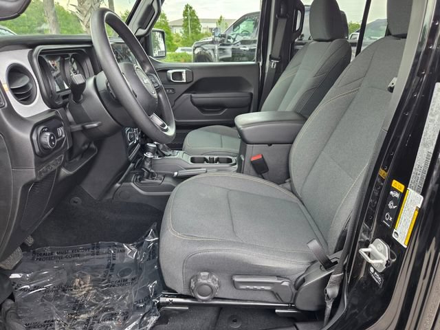 Used 2024 Jeep Gladiator Sport AWD/4WD image 5