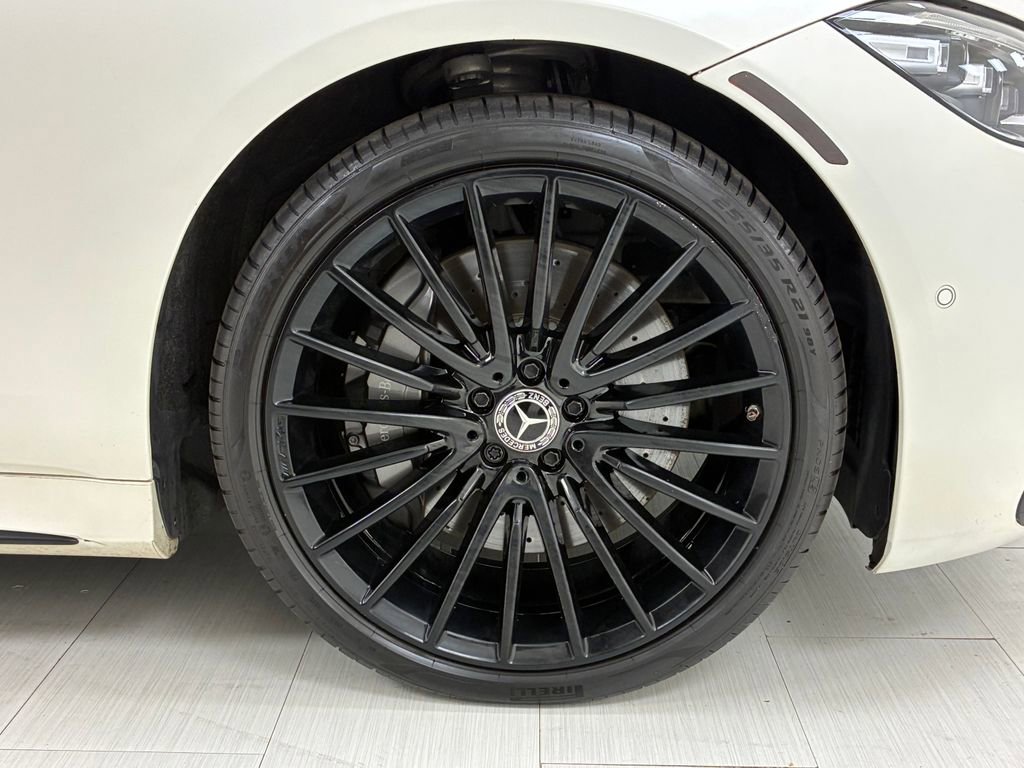 Used 2022 Mercedes-Benz S 580 4MATIC Sedan w/ AMG Line Package image 43