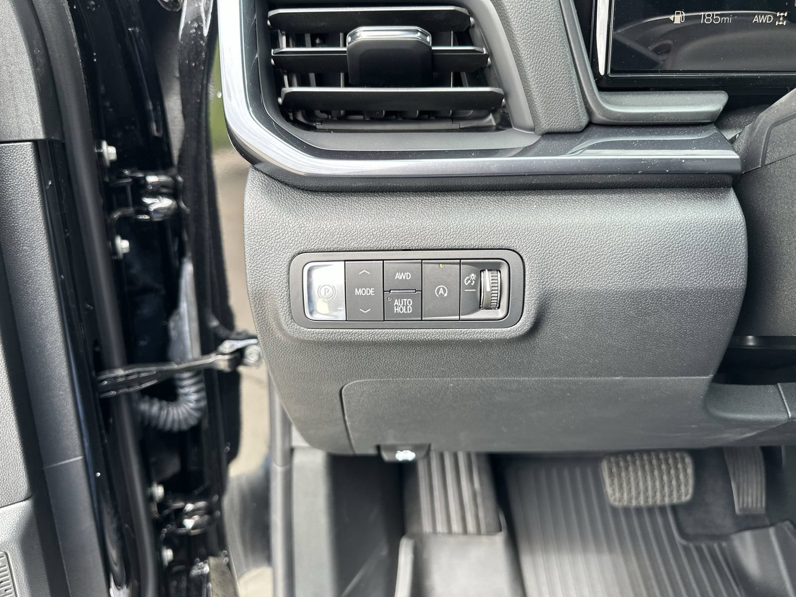 New 2026 GMC Terrain AT4 w/ Convenience Package III AWD/4WD image 18