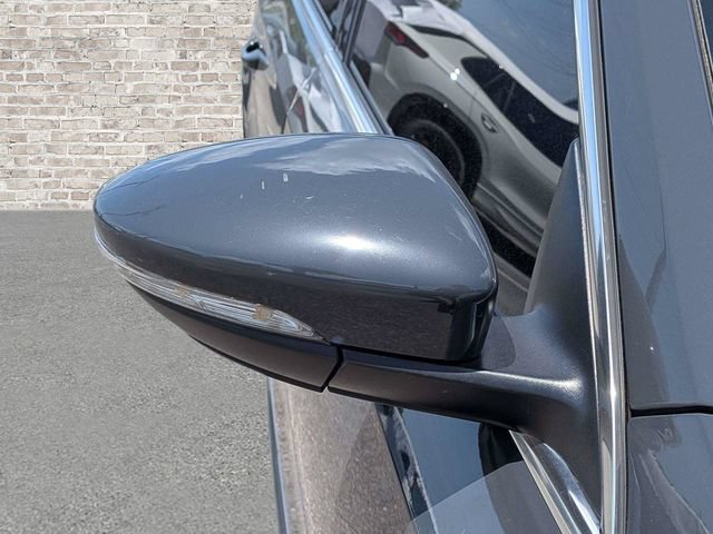 Used 2017 Volkswagen Passat 1.8T R-Line w/ R-Line Lighting Package FWD image 11