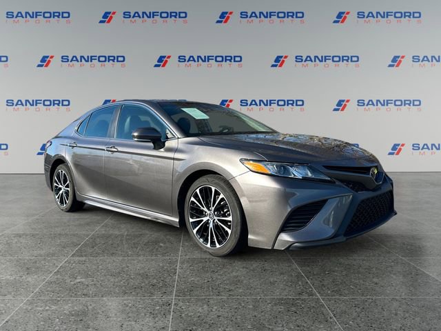 Used 2019 Toyota Camry SE w/ Convenience Package image 7