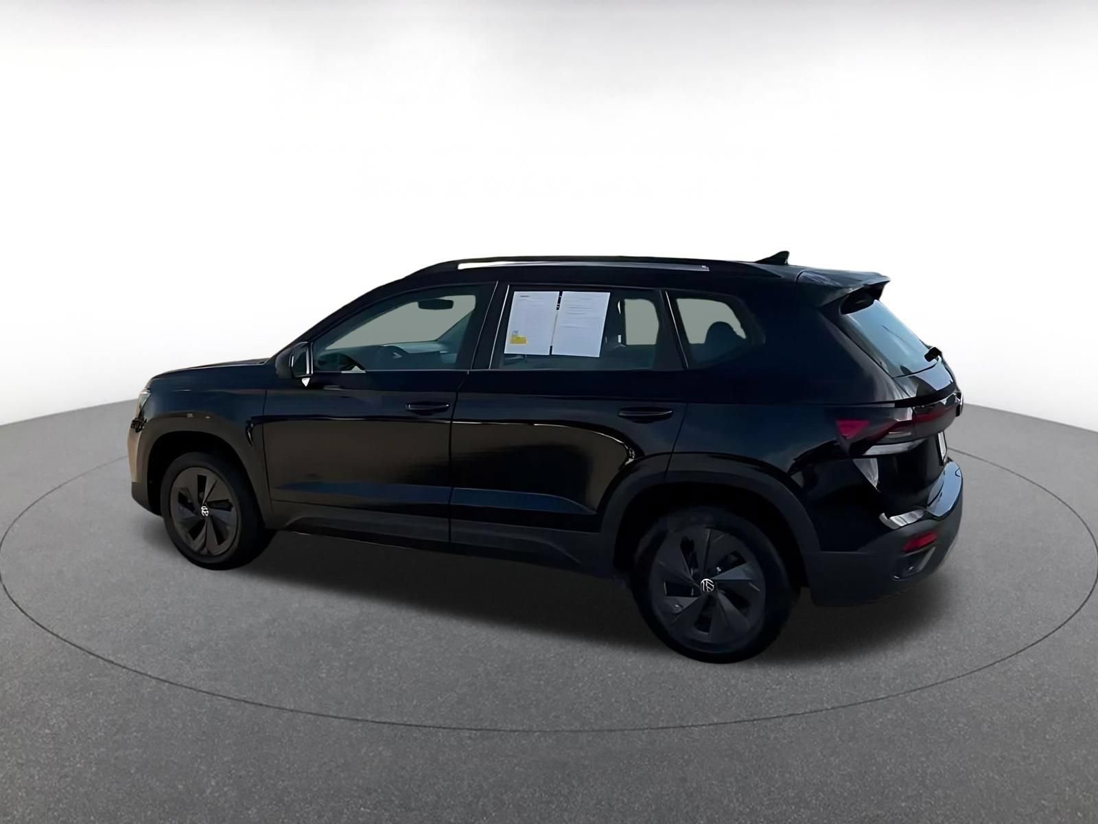 Used 2026 Volkswagen Taos S FWD image 8