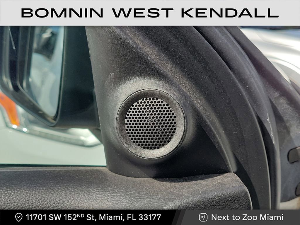 Used 2021 Jeep Grand Cherokee Laredo X image 27