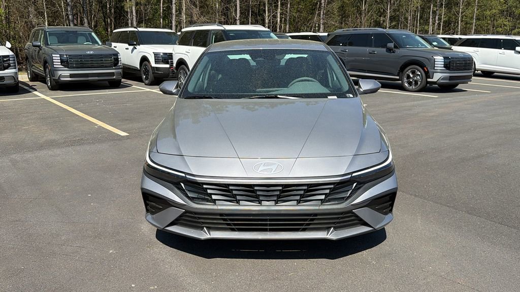 New 2026 Hyundai Elantra SE image 2