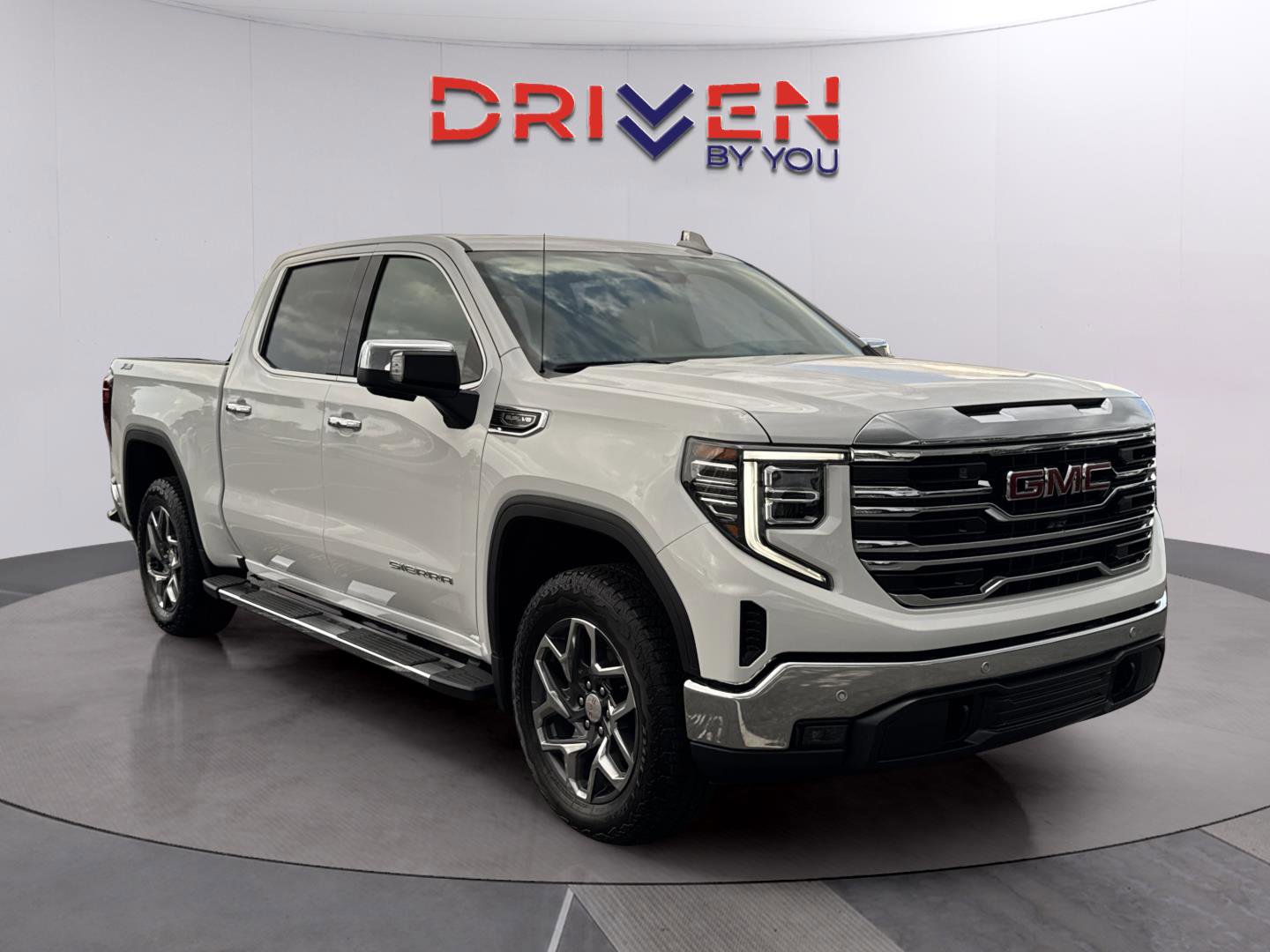New 2026 GMC Sierra 1500 SLT w/ SLT Premium Plus Package image 8