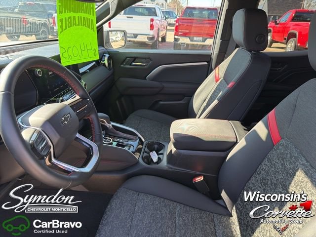 Used 2025 Chevrolet Colorado Z71 w/ Technology Package AWD/4WD image 10