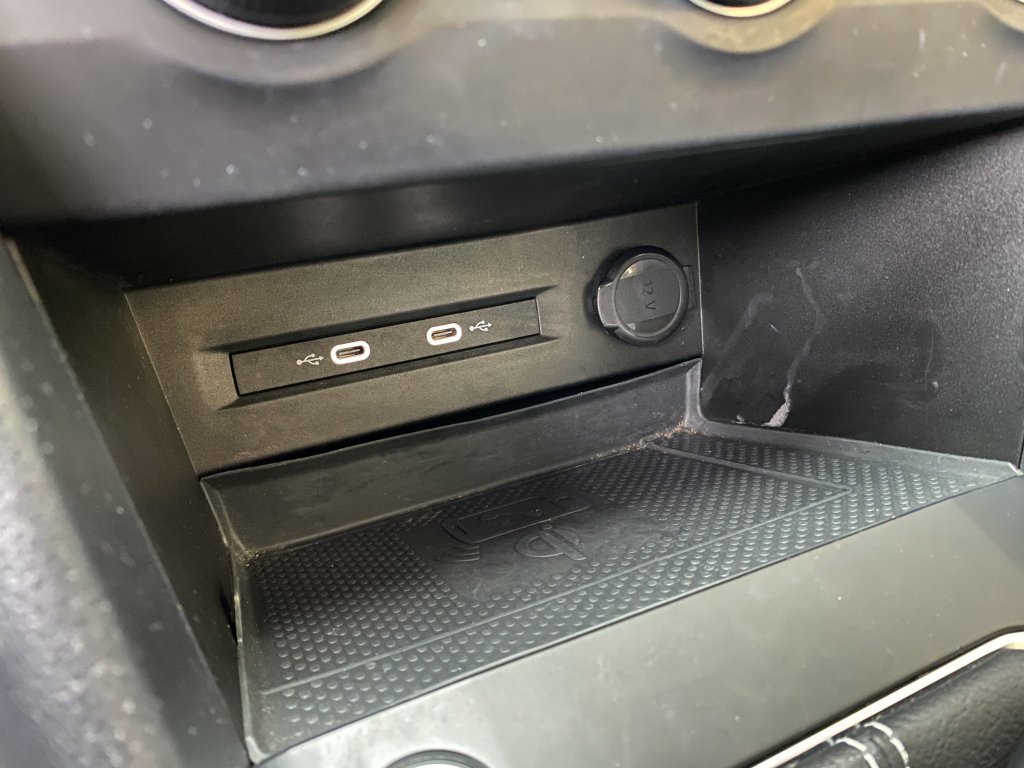 Used 2022 Volkswagen Taos SE w/ Panoramic Sunroof Package image 36