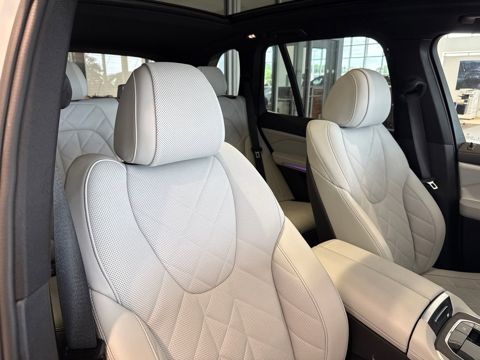 Certified 2023 BMW X5 xDrive40i w/ Premium Package AWD/4WD image 36