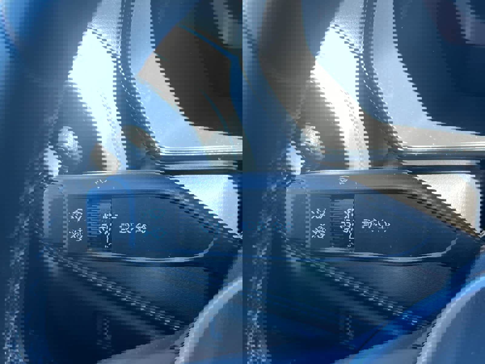 Certified 2023 Chevrolet Colorado LT w/ LT Convenience Package II AWD/4WD image 18